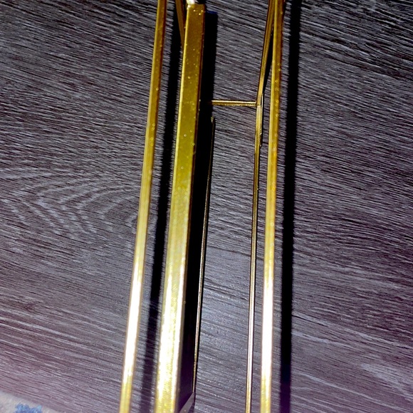 Picture Frame. Gold. - Picture 2 of 2